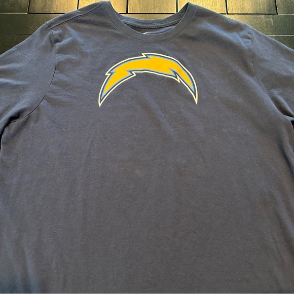 Los Ángeles Chargers Tshirt - Picture 2 of 8